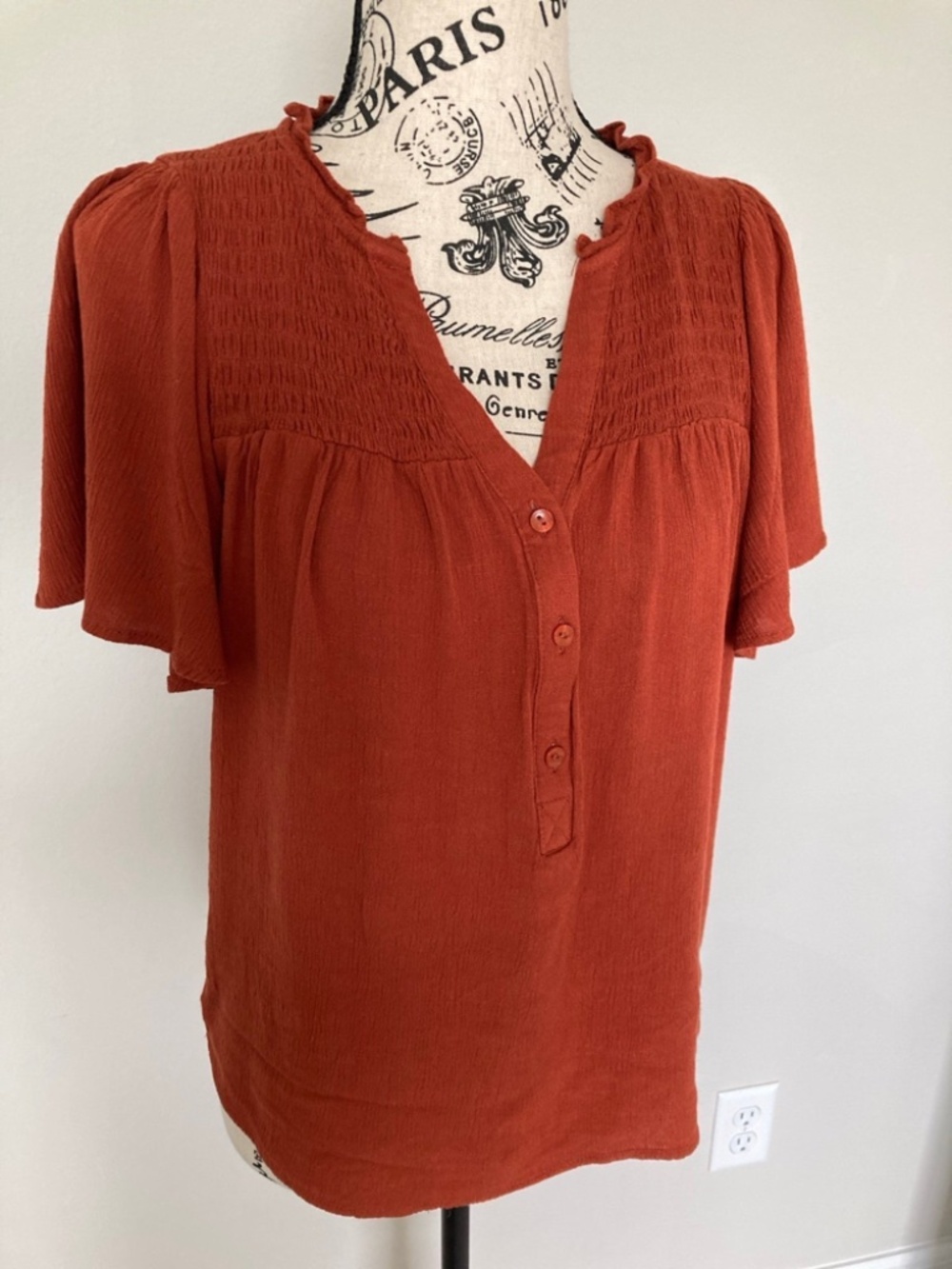 Women Flutter Sleeves Blouse XS